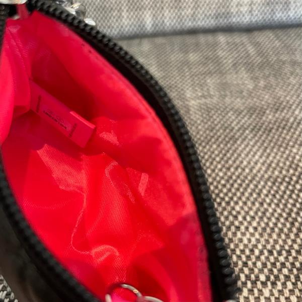 2026127215429526 280